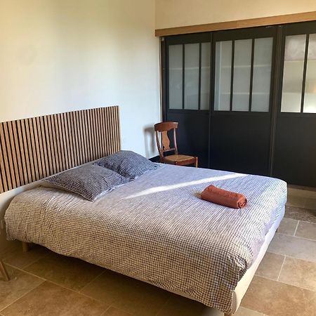 Brossard Bed & Breakfast Cavaillon Exterior photo