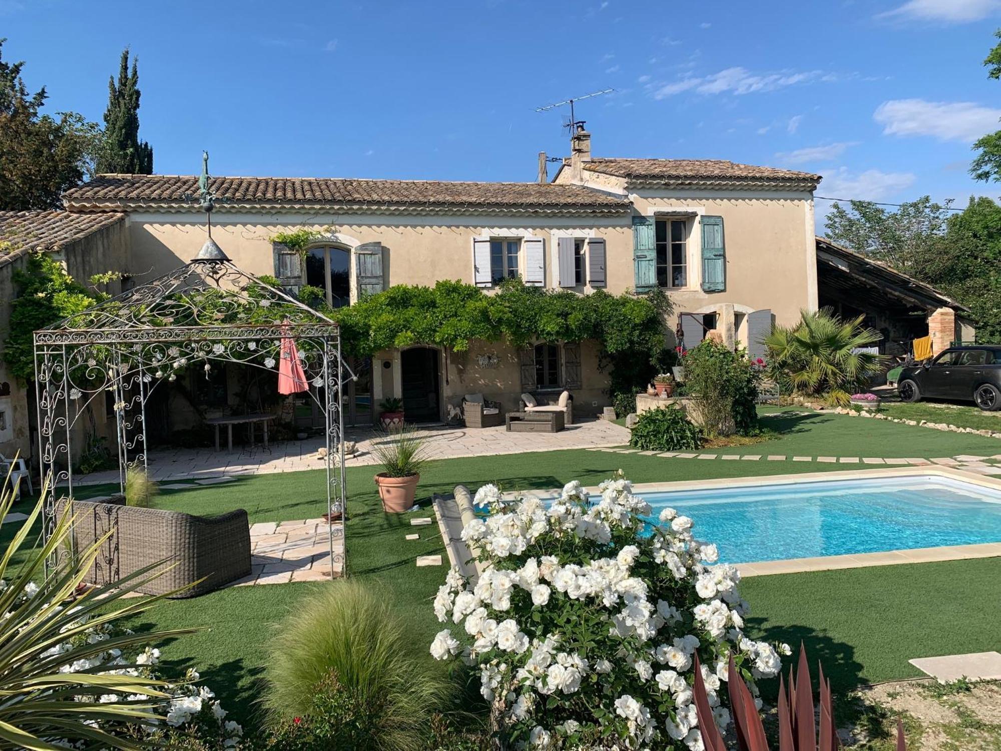 Brossard Bed & Breakfast Cavaillon Exterior photo